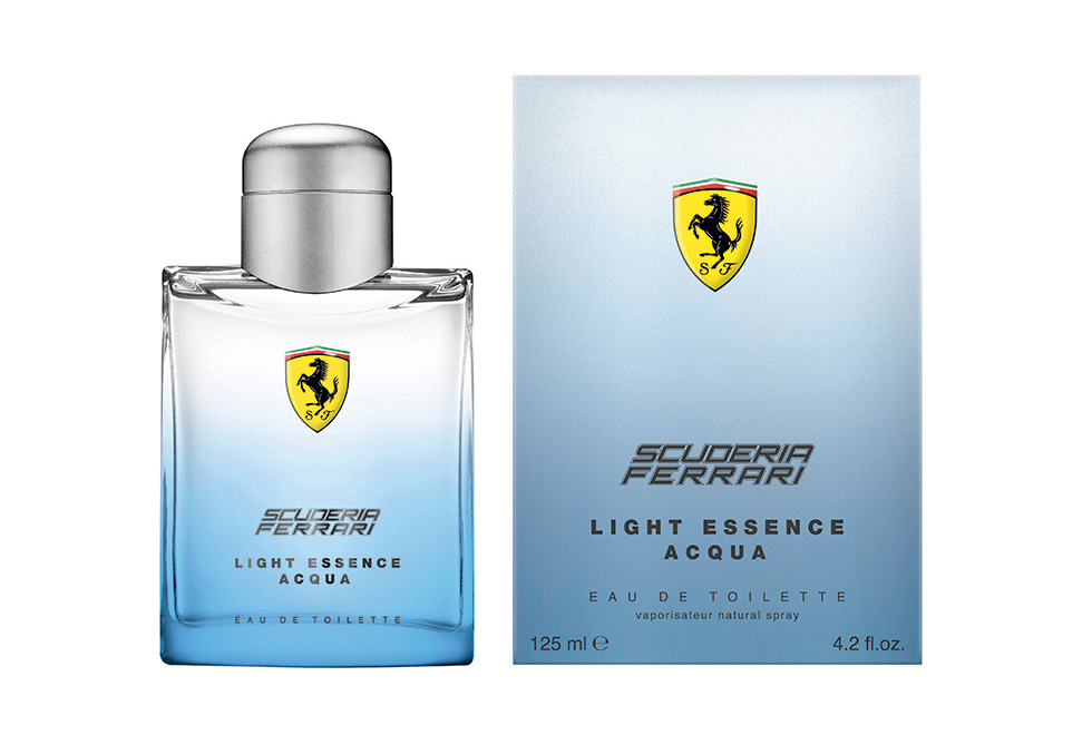 Туалетная вода Scuderia Ferrari Light Essence Acqua Ferrari для мужчин и женщин